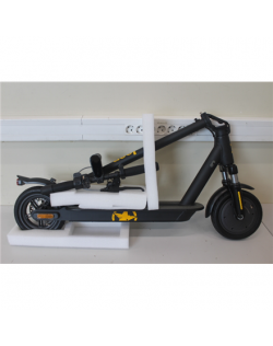 SALE OUT. Jeep E-Scooter 2XE Sentinel with Turn Signals, Black Jeep 24 month(s)