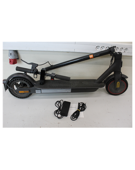 SALE OUT. Xiaomi Mi Electric Scooter Pro 2 (Black) | Xiaomi Mi Electric Scooter Pro 2 | 600 W | 25 km/h | 24 month(s) | Black | 