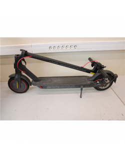 SALE OUT. Xiaomi Mi Electric Scooter Pro 2 (Black) | Xiaomi Mi Electric Scooter Pro 2 | 600 W | 25 km/h | 3 month(s) | Black | U
