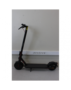 SALE OUT. Xiaomi Electric Scooter 4 Lite EU | Xiaomi Electric Scooter 4 Lite EU | 300 W | 25 km/h | 8.5 " | 3 month(s) | Black |